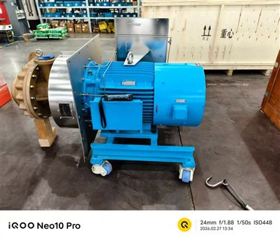 Відцентровий-насос із лабіринтовим ущільненням високого тиску